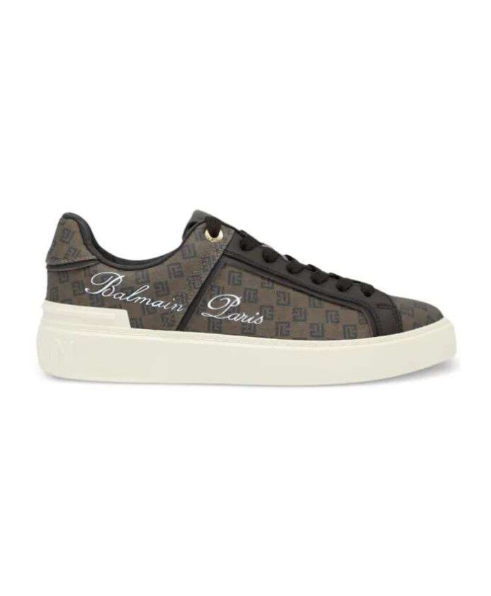 stylish-sneakers-for-men-and-women