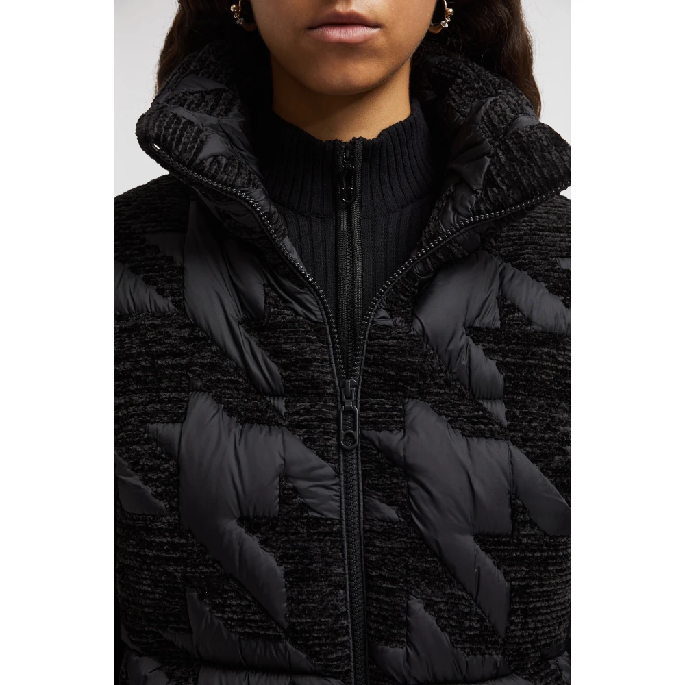 Moncler Korte donsjas met pied-de-poule patroon Black Dames
