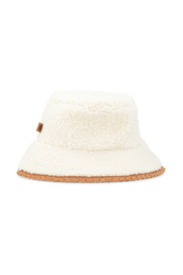 fluffy-nimbus-calopped-slippers