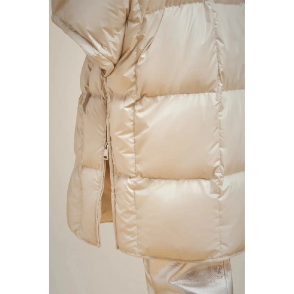 Liviana Conti Gewatteerde nylon donsjas Beige Dames