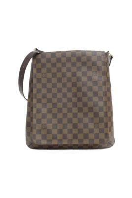 pre-owned-canvas-louis-vuitton-bags