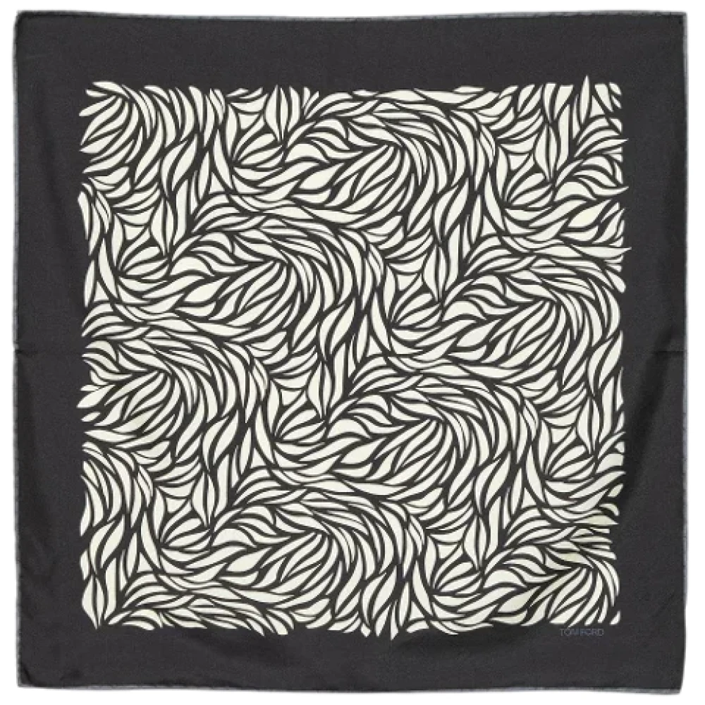 Tom Ford Pre-owned Silk scarves Black Dames