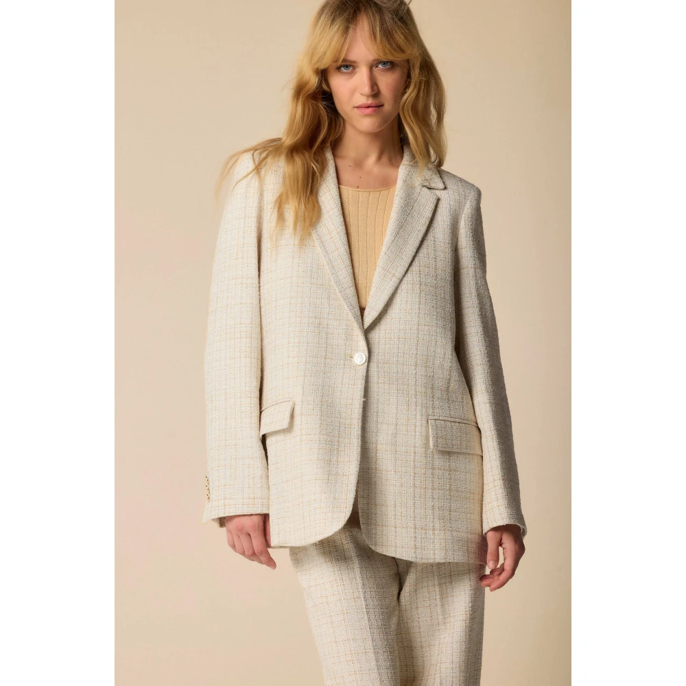 Kocca Stijlvolle Blazers voor een chique look White Dames