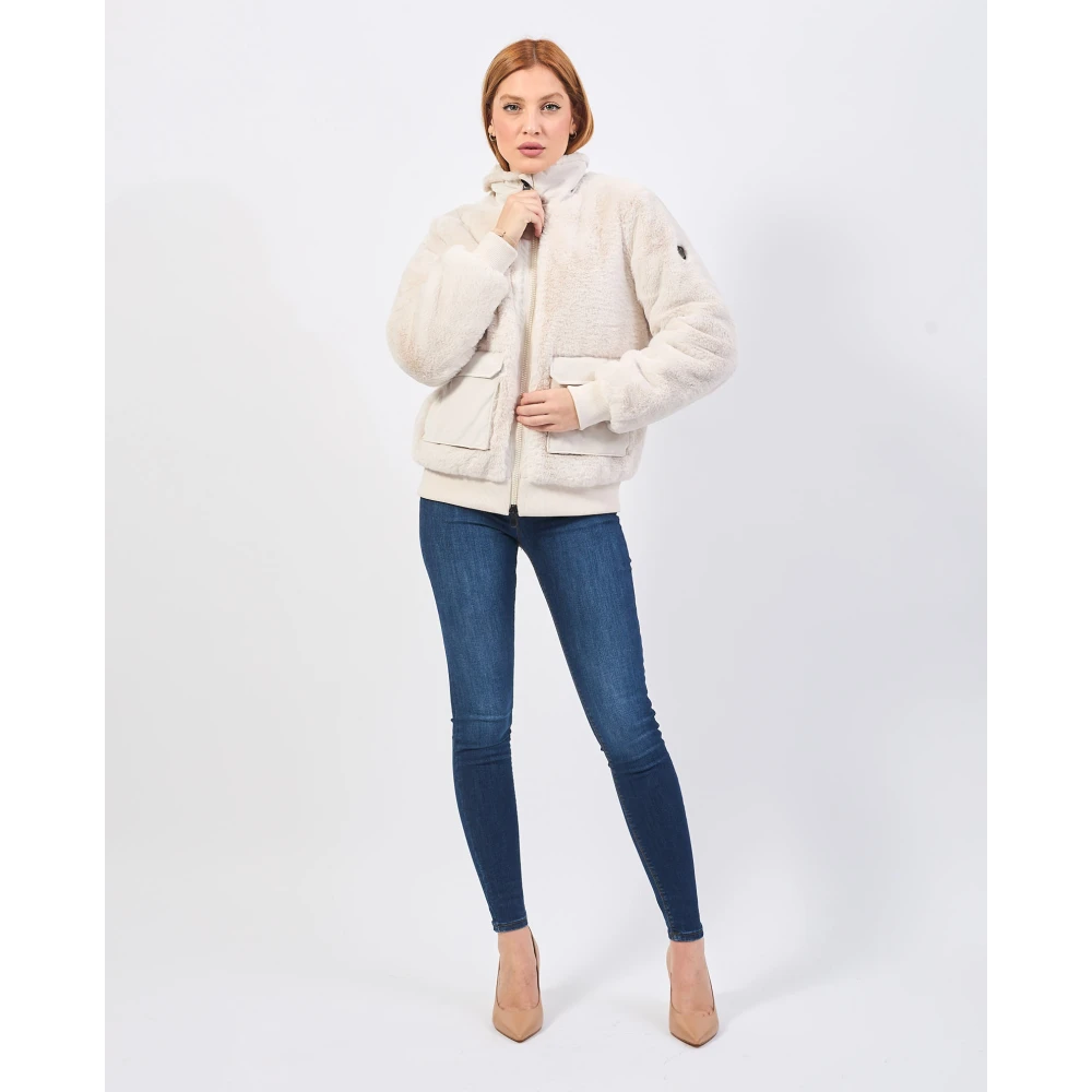 Emporio Armani Witte Jas met Fullzip en Logo Beige Dames