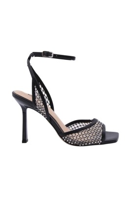 high-heel-sandals
