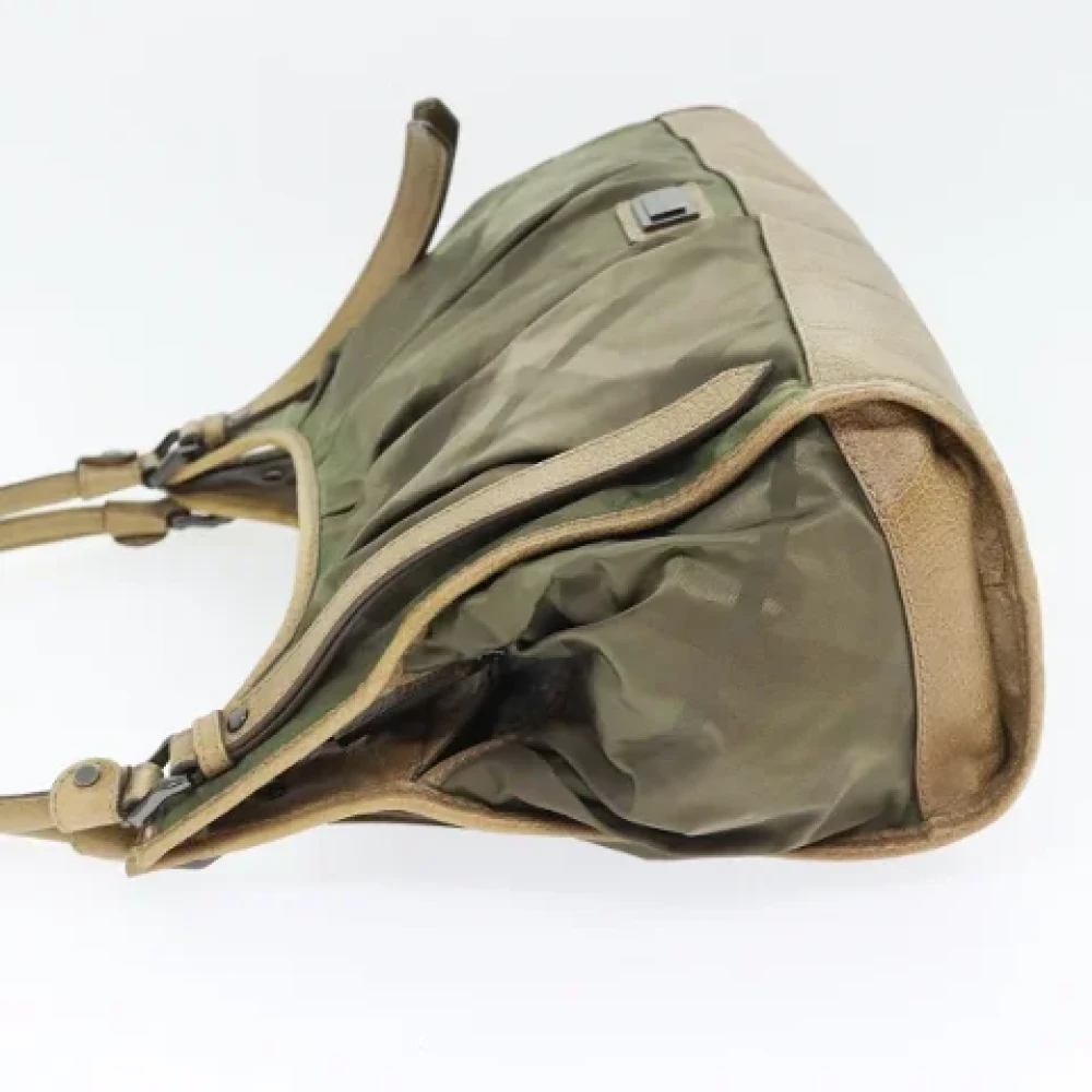 Burberry Vintage Pre-owned Nylon shoulder-bags Gray Dames