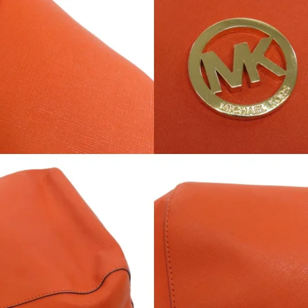 Michael Kors Pre-owned Plastic shoulder-bags Orange Dames