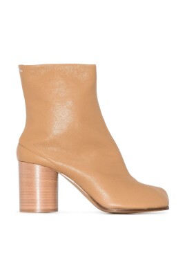 brown-leather-tabi-boots-with-hook