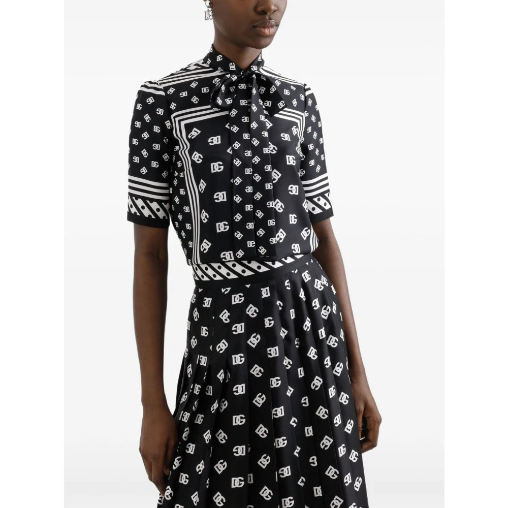 Dolce & Gabbana Korte mouwen overhemd met logo's en strik Black Dames