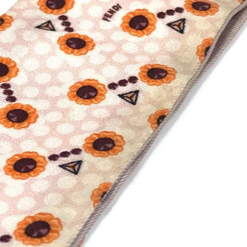 Fendi Vintage Pre-owned Fabric scarves Pink Dames