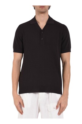 knit-polo-with-buttoned-collar