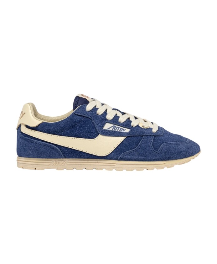 chaussures-plates-bleues