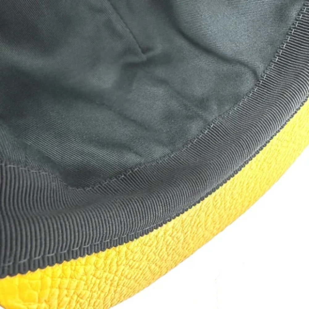 Fendi Vintage Pre-owned Leather hats Yellow Heren