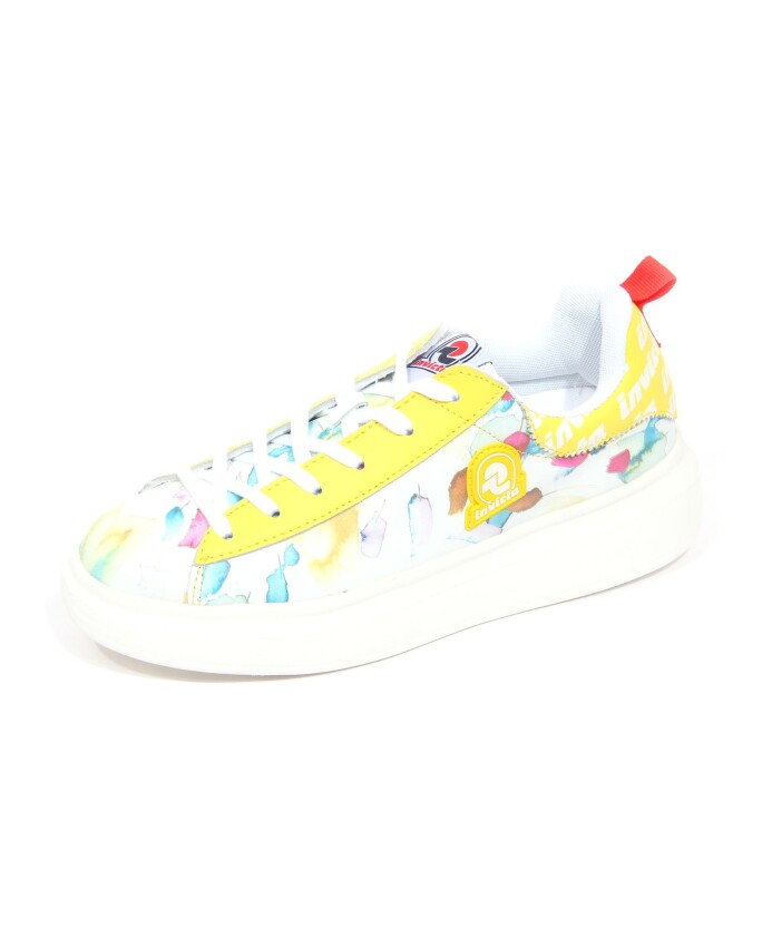 chaussure-blanc-jaune-modele-4461158