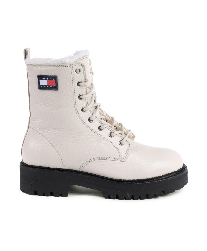 bottines-beige-a-lacets