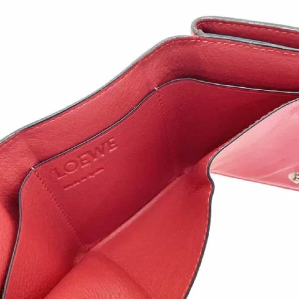 Loewe Pre-owned Leather wallets Red Dames