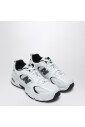 lav-top-sneaker-i-forskellige-farver