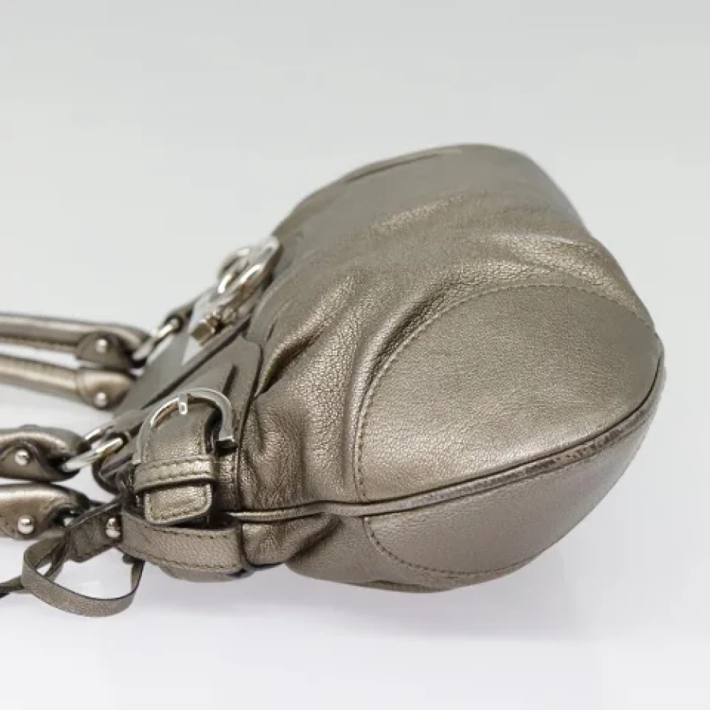 Salvatore Ferragamo Pre-owned Leather handbags Gray Dames