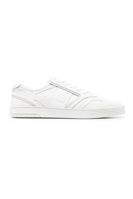 vita-sneakers-med-ghiac-stil