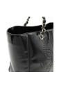 bolso-de-cuero-patentado-de-segunda-mano-diseno-perforado