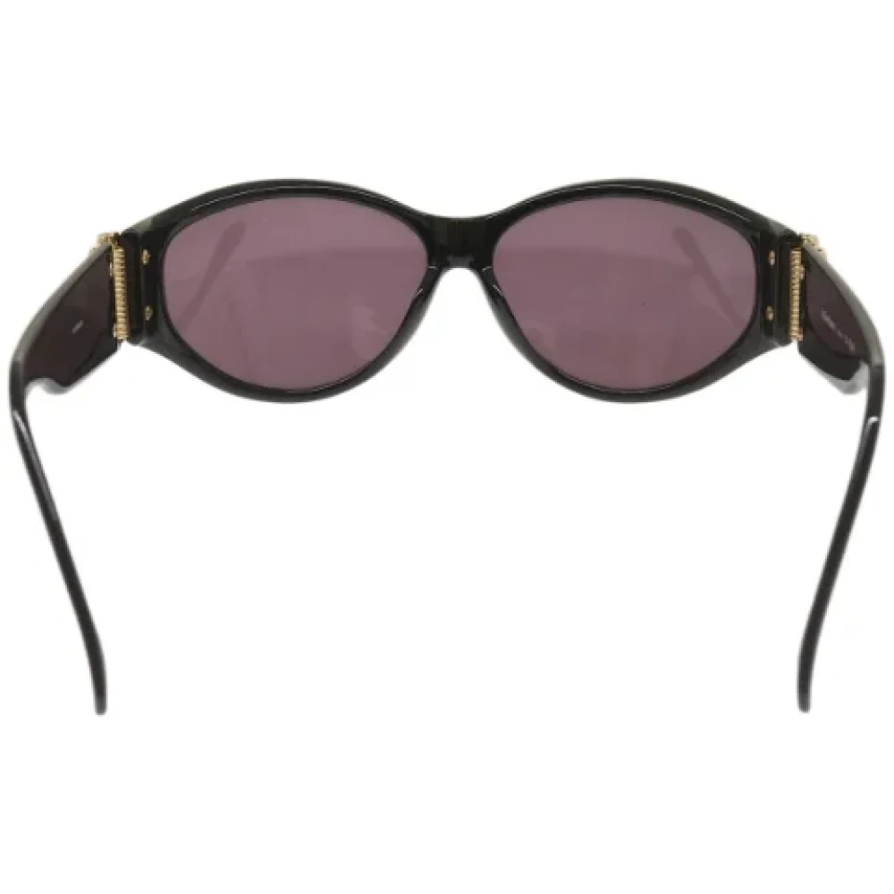 Yves Saint Laurent Vintage Pre-owned Plastic sunglasses Black Dames