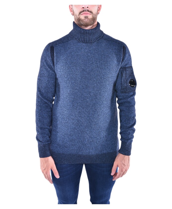 pull-a-col-roule-classique-en-maille-polaire