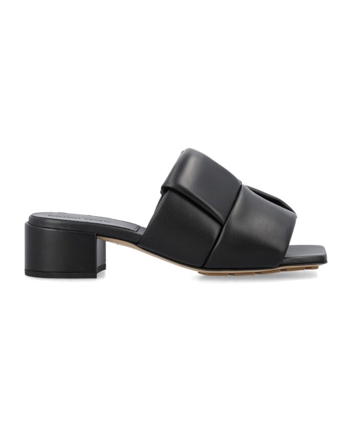 mules-slip-on-a-patchs