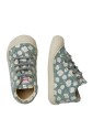 chaussures-premiers-pas-en-daim-avec-marguerites