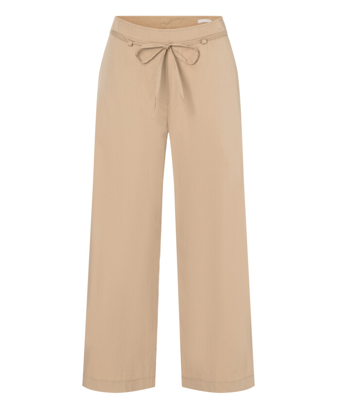 ultra-light-chiara-belt-jeans