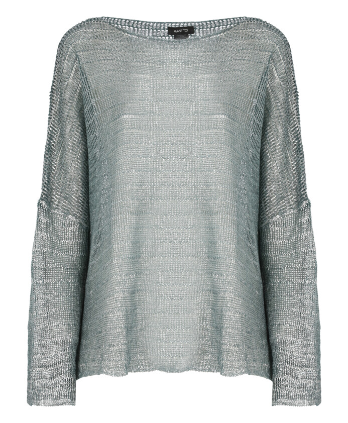 pull-en-lin-bleu-avec-motif-perfore