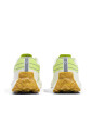 chaussures-plates-vertes-pour-trail-running
