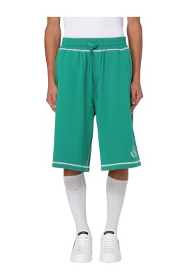 green-contrast-detailing-shorts