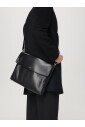 pochette-en-cuir-noir