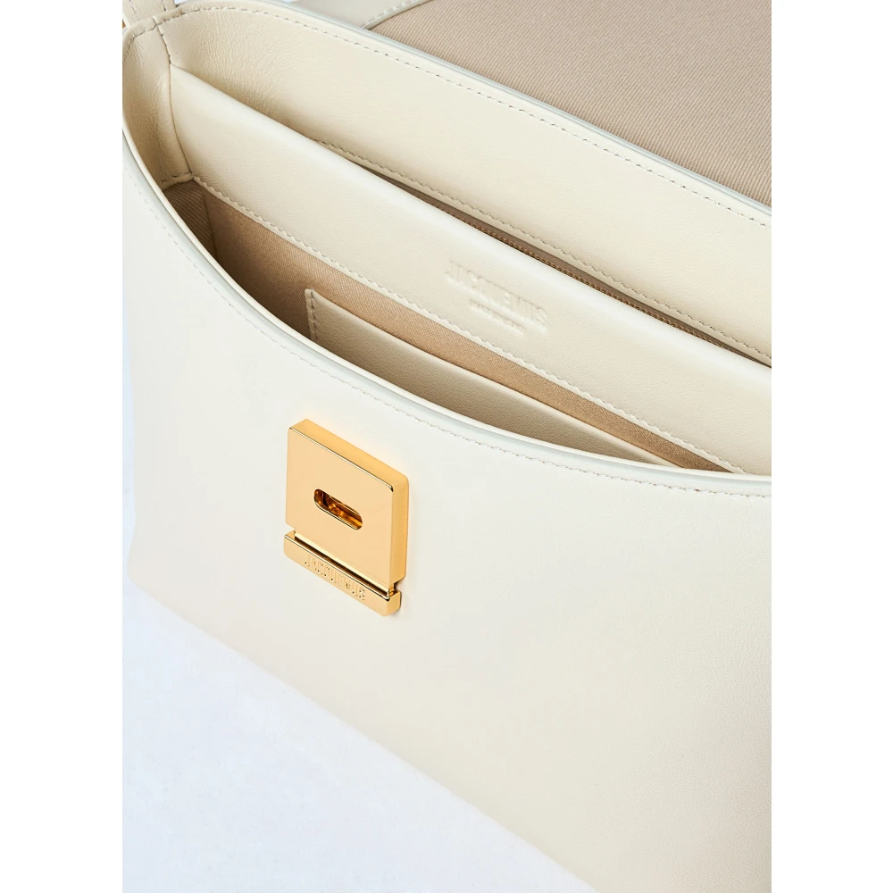 Jacquemus Geometrische Schoudertas met Mismatched Hardware White Dames