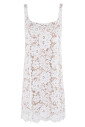 robe-mini-en-dentelle-carree