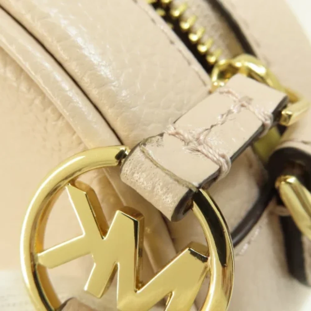 Michael Kors Pre-owned Leather shoulder-bags Beige Dames