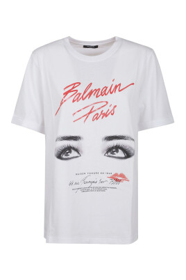 t-shirt-blanc-coupe-elegante-sorties-decontractees