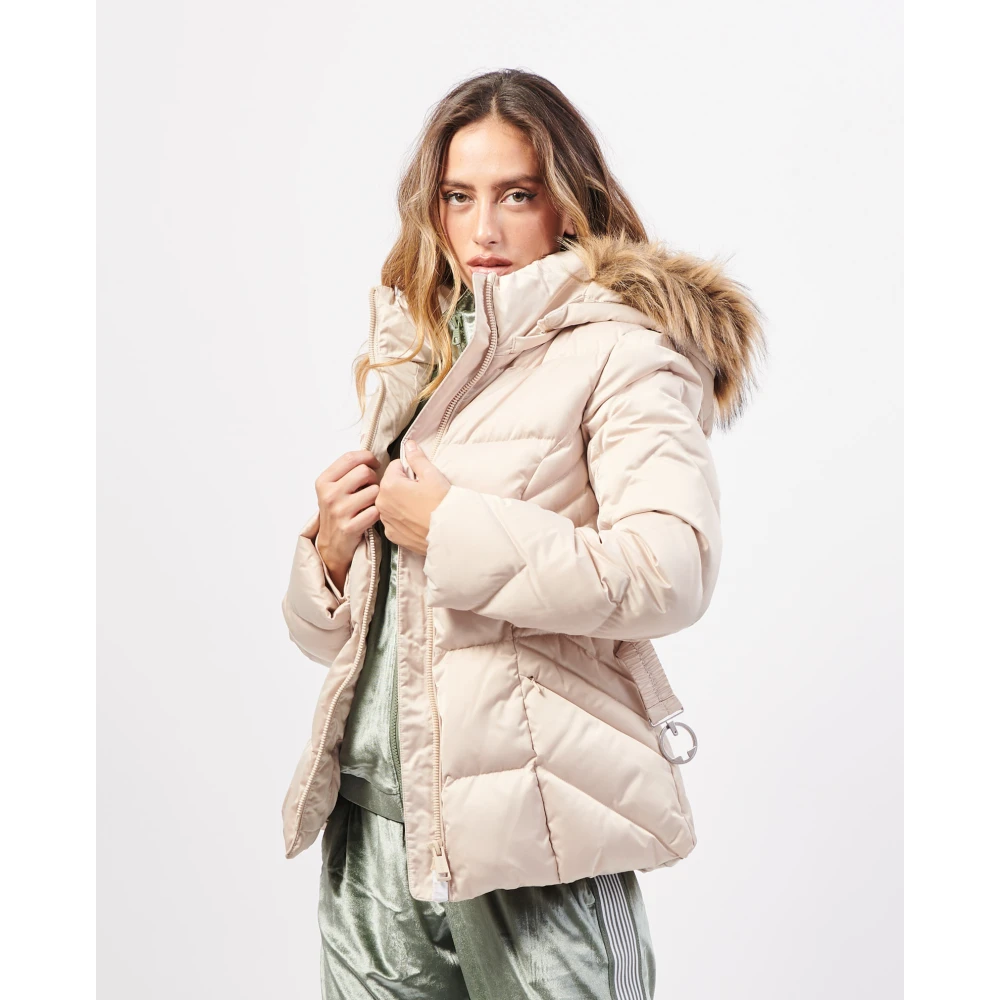 Guess Beige Technische Donsjas met Afneembare Capuchon Beige Dames