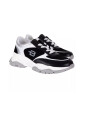 sneakers-noires-et-blanches