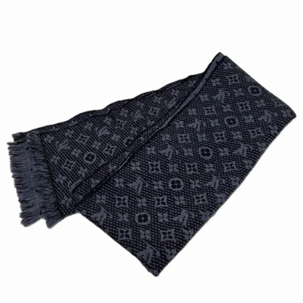 Louis Vuitton Vintage Pre-owned Wool scarves Gray Dames