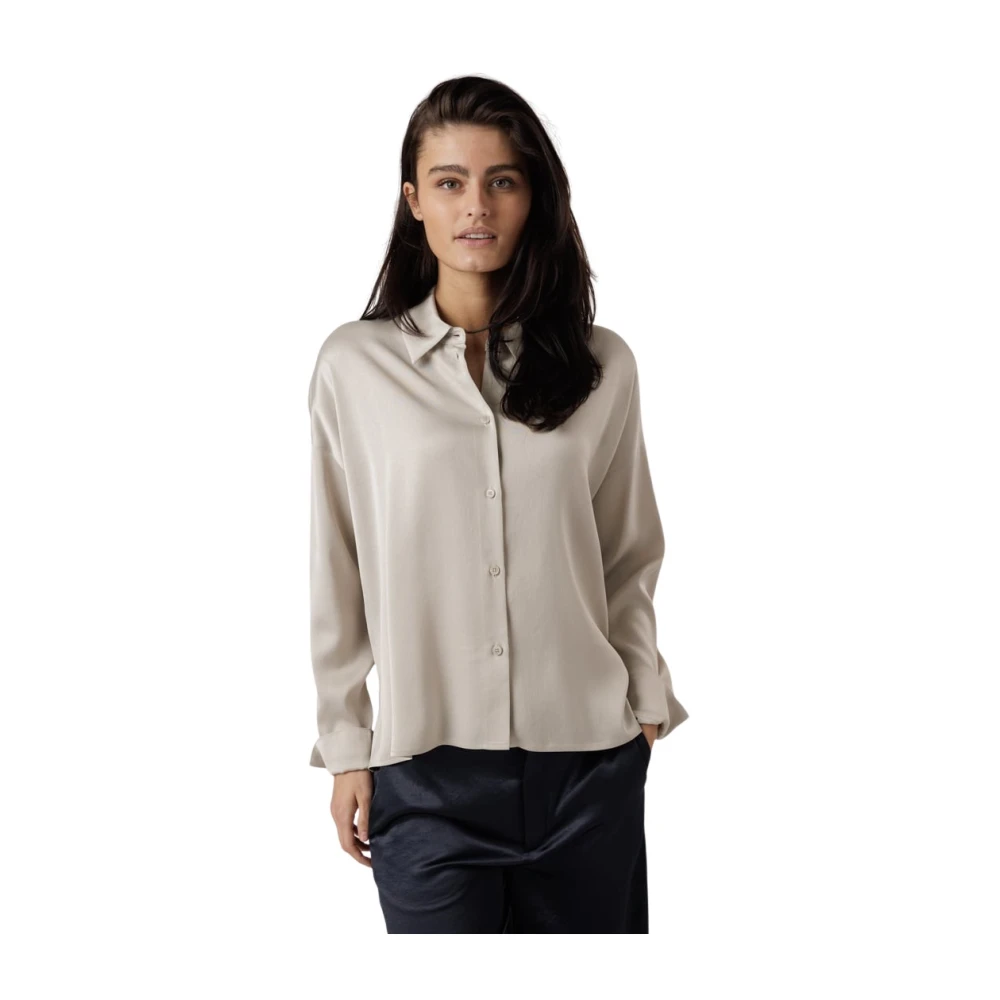 Drykorn Elegante Blouse met V-Hals en Split Beige Dames