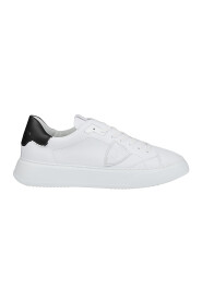 Temple Sneakers