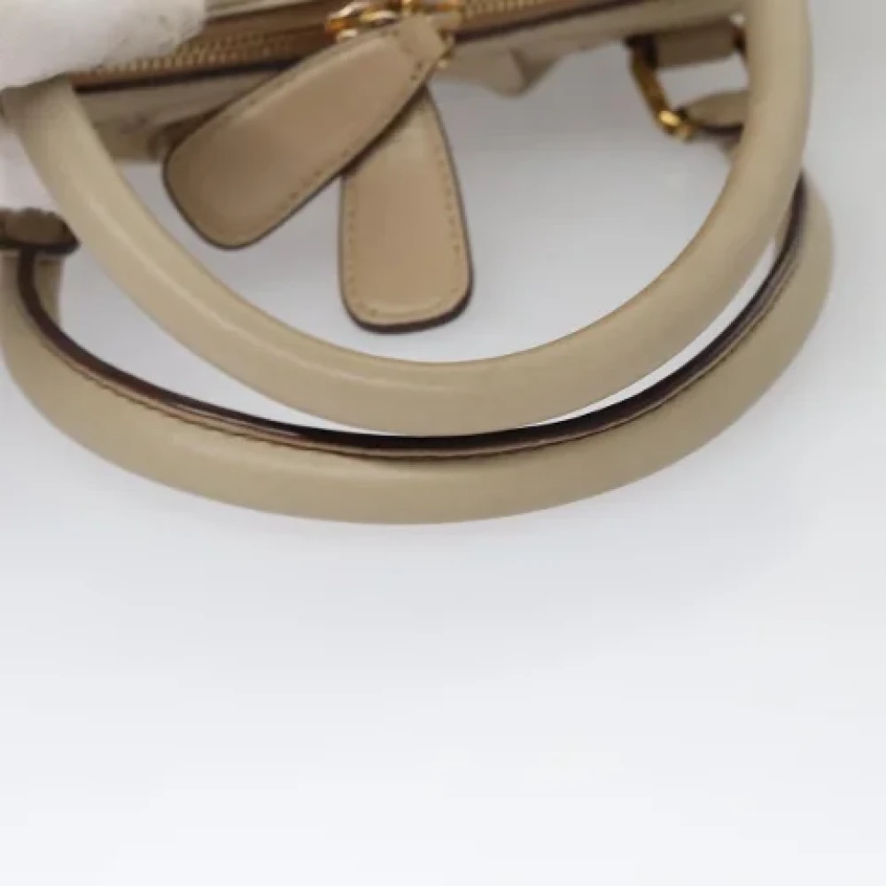 MCM Pre-owned Canvas handbags Beige Dames