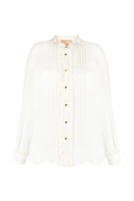 chemise-boutonnee-beige-decontractee