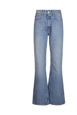 denim-logo-jeans