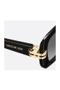 square-sunglasses-with-gold-accents