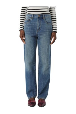 elegant-straight-leg-jeans