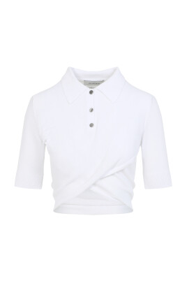white-t-shirt