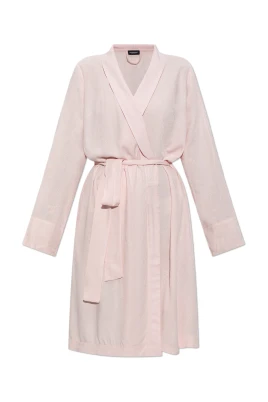Robe med blommigt motiv