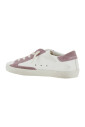 baskets-blanches-basses-en-cuir-avec-etoile